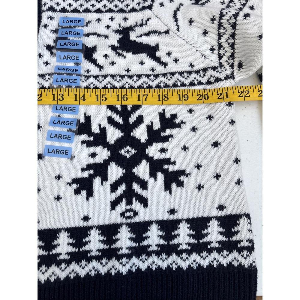 Dec. 25th Women's L NWT White Navy Snowflake Deer LS Button Up Knit Cardigan - Picture 13 of 15